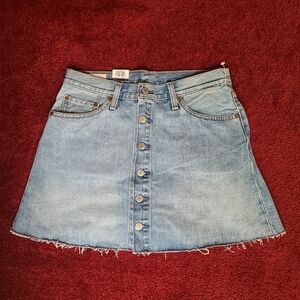 Levi’s Denim Skirt Size 29